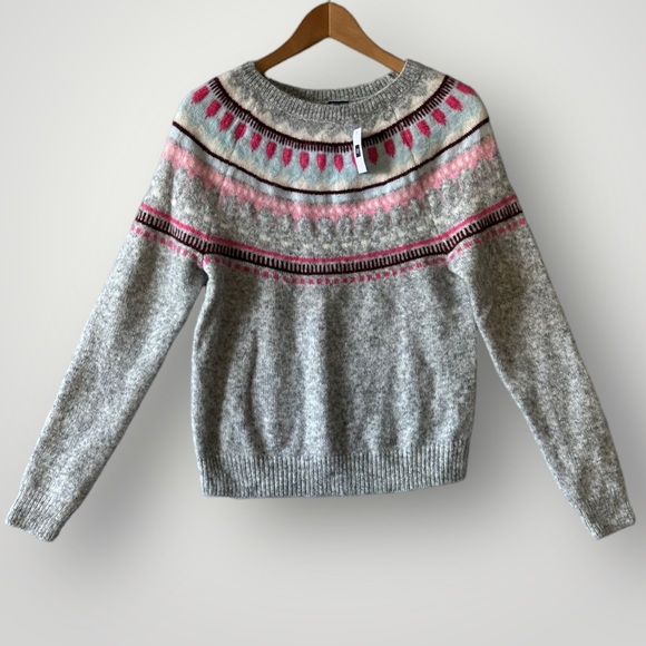 GAP Sweaters - 5 for $35 NWT Gap Sweater Women Size M